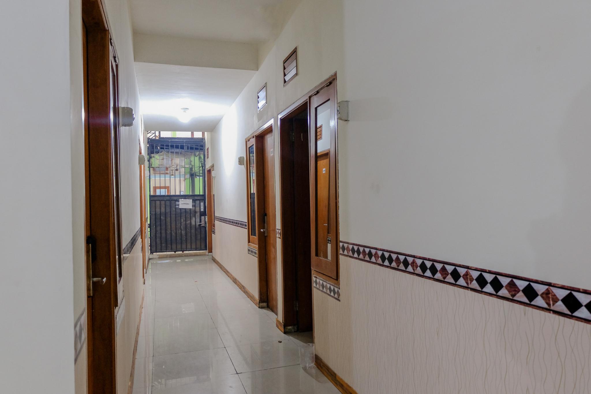 Reddoorz Near Flyover Arjosari Malang Esterno foto