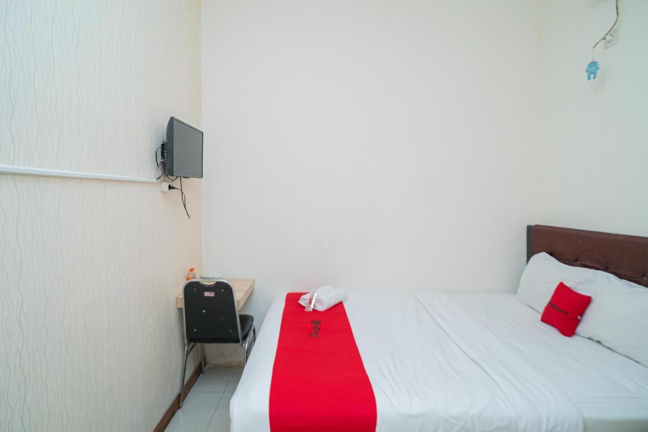 Reddoorz Near Flyover Arjosari Malang Esterno foto